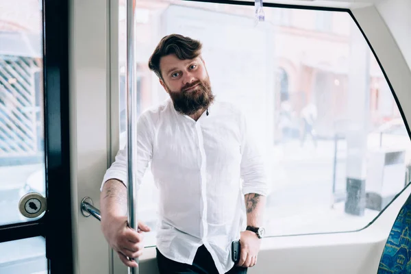 Young Bearded Man Light Shirt Smartphone Tattoo Standing Modern Transport — Stock Photo, Image