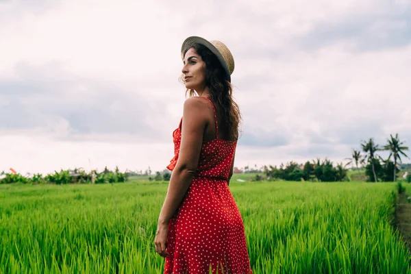 Side View Tranquil Young Woman Trendy Clothes Standing Green Field — Stock Fotó