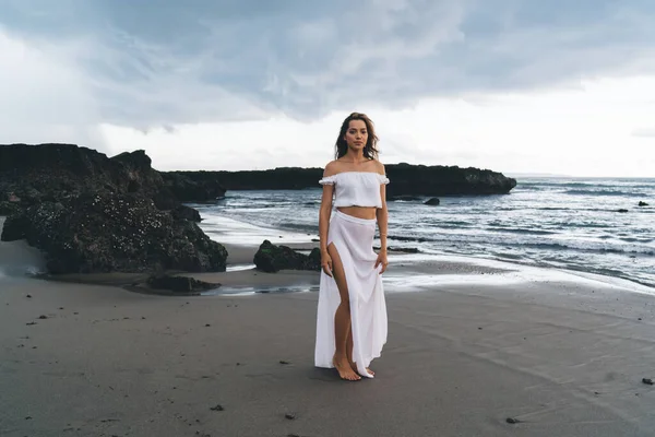 Young Female Brown Hair White Top Skirt Standing Barefoot Sandy — Fotografia de Stock