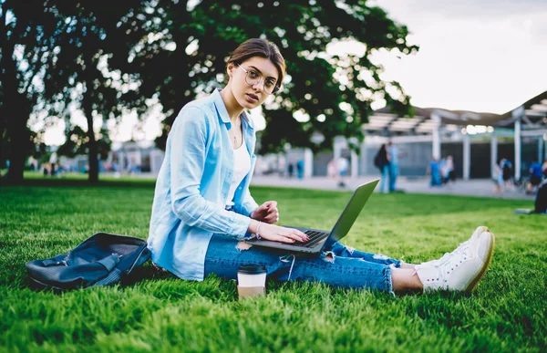 Portrait Young Female Student Eyewear Resting Grass Using Laptop Computer — Stock Photo, Image
