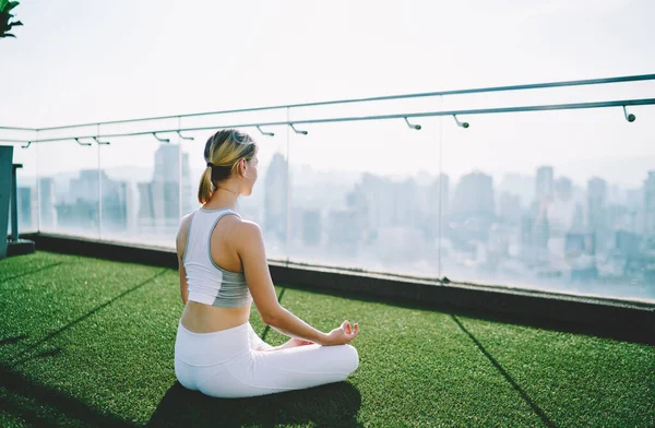 Side View Young Female Meditating Sukhasana Pose Sitting Urban Green — Stockfoto