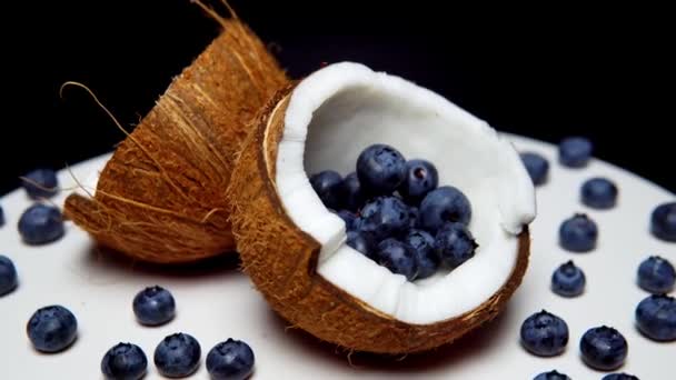 Blueberry Halves Coconut Juicy Berries — ストック動画