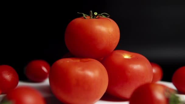 Rotation Large Fresh Ripe Washed Tomatoes Close — Vídeos de Stock