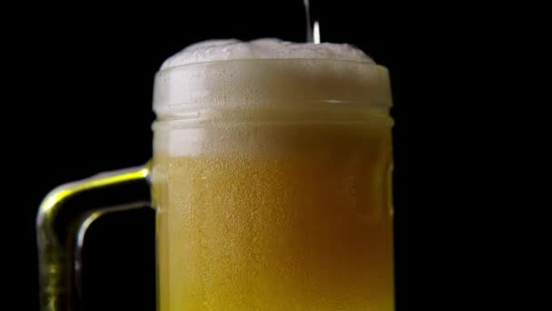 Beer Cold Craft Light Beer Glass Water Drops Pint Beer — Stock Video