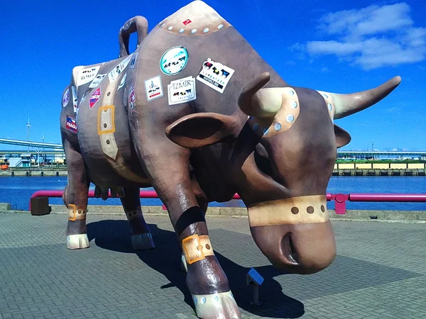 Monumento al viajero de toros en Ventspils —  Fotos de Stock