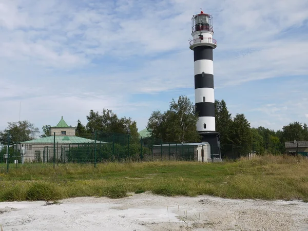 Vuurtoren in haven van riga — Stockfoto