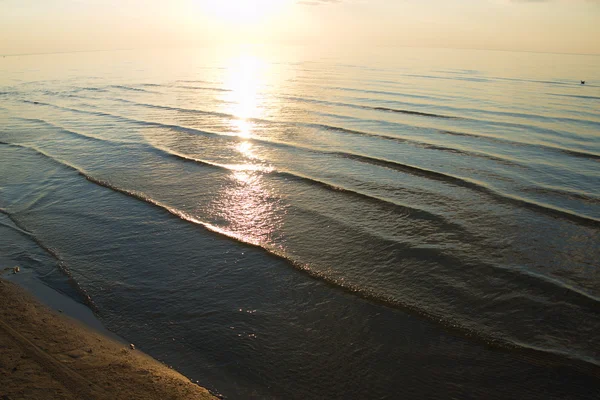 Solnedgång över havet — Stockfoto