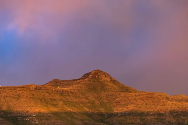 Гора Хориб Кларенсе Южная Африка Светится Оранжевым Розовым Фиолетовым Небом — стоковое фото