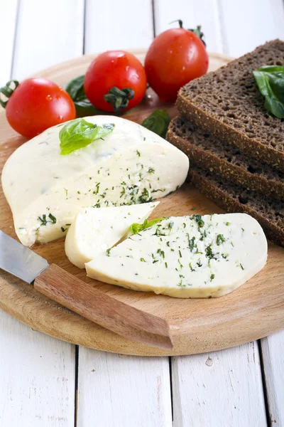 Měkký sýr s bylinkami — Stock fotografie
