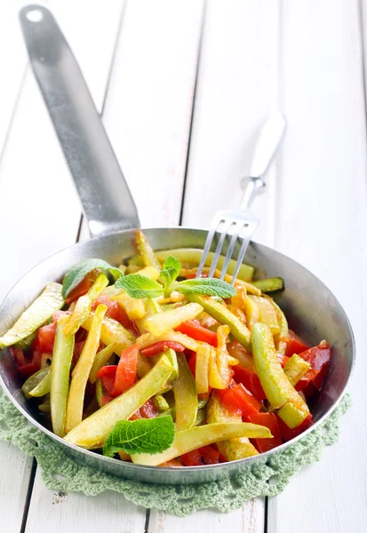 Fried courgette, tomato appetizer — Stock Photo, Image