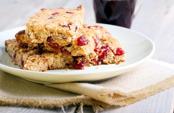 Oat and cranberry bars — Stock Photo, Image