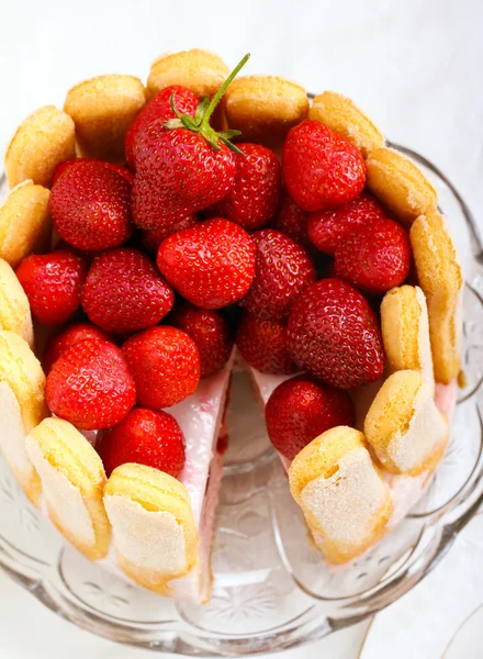 Joghurt Erdbeerkuchen — Stockfoto