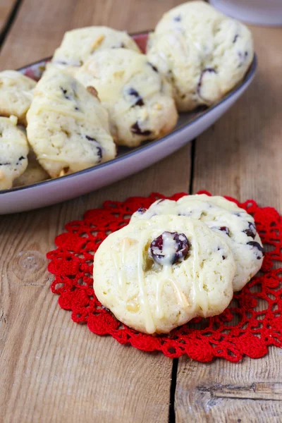 Cranberry and white chocolate cookies — Stock Photo, Image