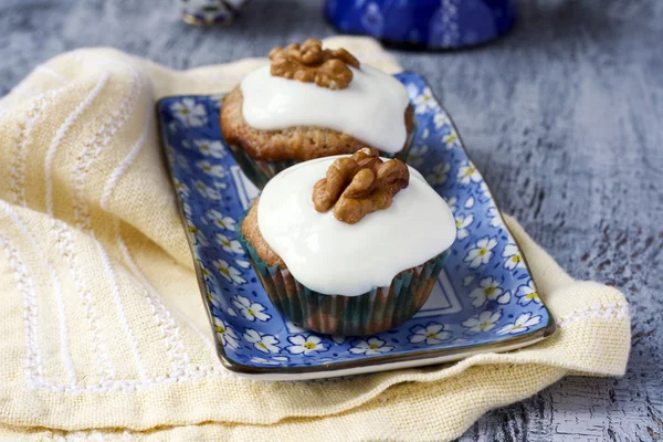 Walnut cupcakes — Stock Photo, Image