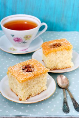 Hindistan cevizi dilimleri ile ceviz