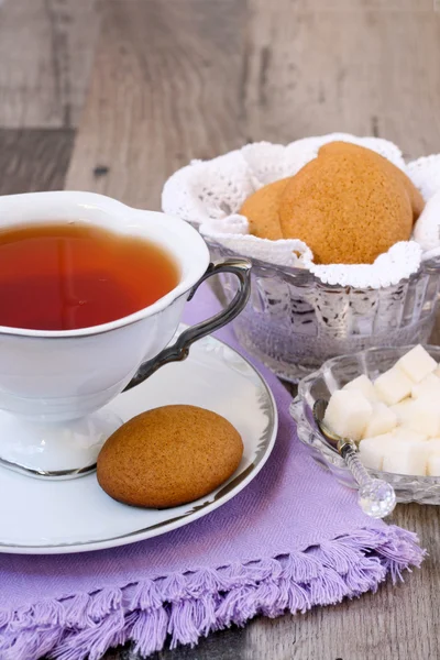 Ginger nuts, ginger biscuits, — Stock Photo, Image