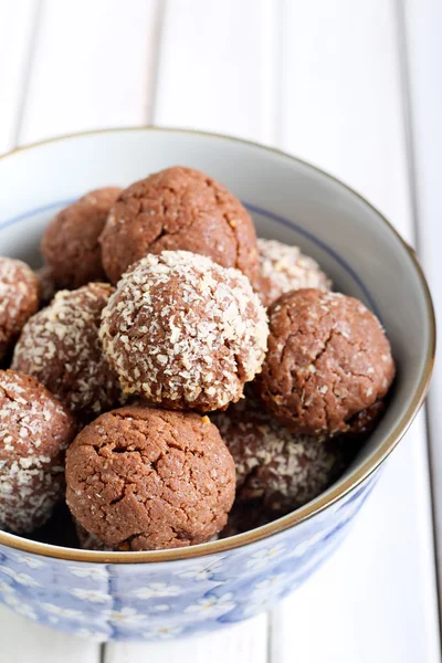 Bombas de felicidad de chocolate, coco — Stockfoto