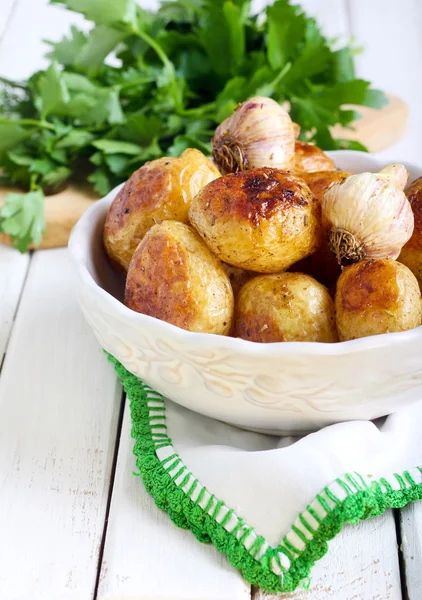 Pečené nové brambory — Stock fotografie