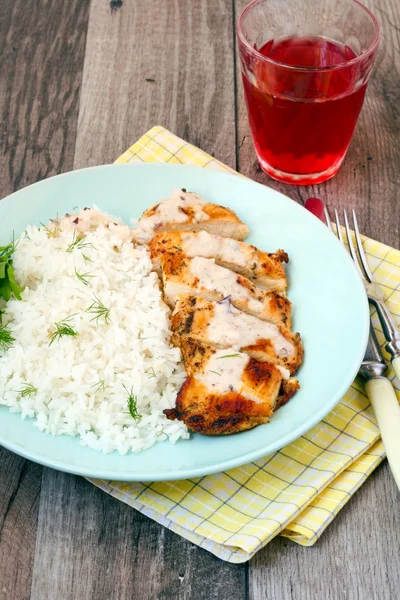 Creamy coconut chicken and rice — Stock Photo, Image