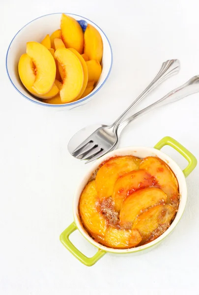 Peach and almond pudding — Stock Photo, Image
