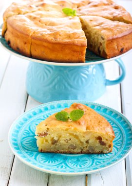 yoğurt meyveli kek,