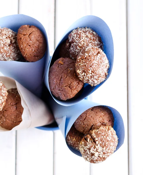 Chocolate, bombas de felicidade de coco — Fotografia de Stock