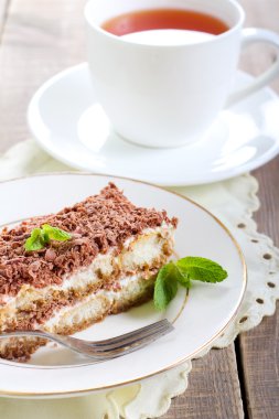 tiramisu pasta dilimi