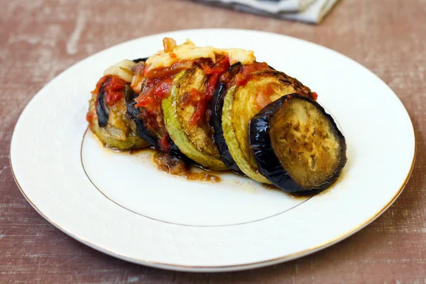 Melanzane, torta di pomodoro zucchine — Foto Stock