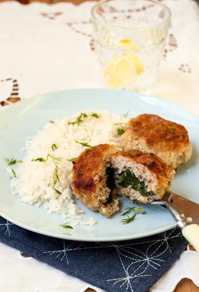 Albóndigas rellenas de espinacas — Foto de Stock