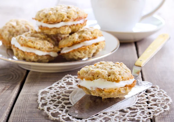 Oat sandwich cookies — Stock Photo, Image