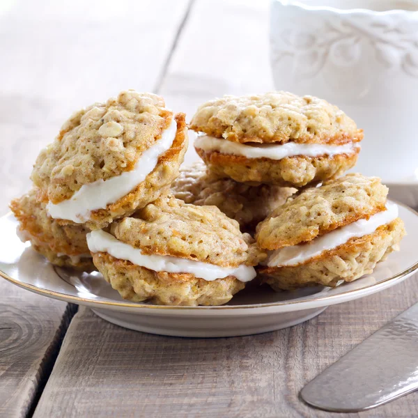 Soubory cookie ovesné sendvič s Smetanová náplň — Stock fotografie