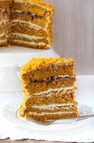 Slice of pumpkin and orange cake — Stock Photo, Image