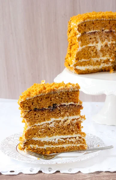 Abóbora e laranja bolo em camadas — Fotografia de Stock