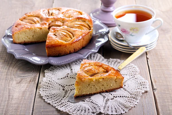 Bolo de maçã — Fotografia de Stock