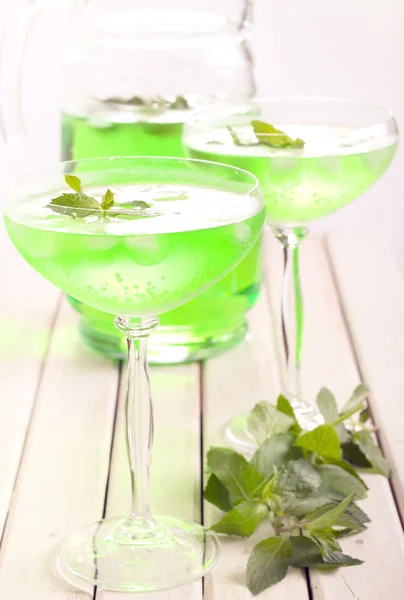 Mint spritzer in glasses — Stock Photo, Image