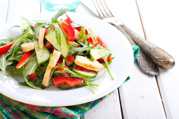 Salade met vinaigrette dressing — Stockfoto