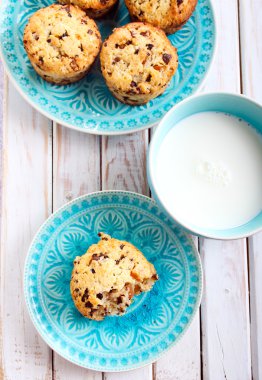 kayısı ve çikolatalı kek 