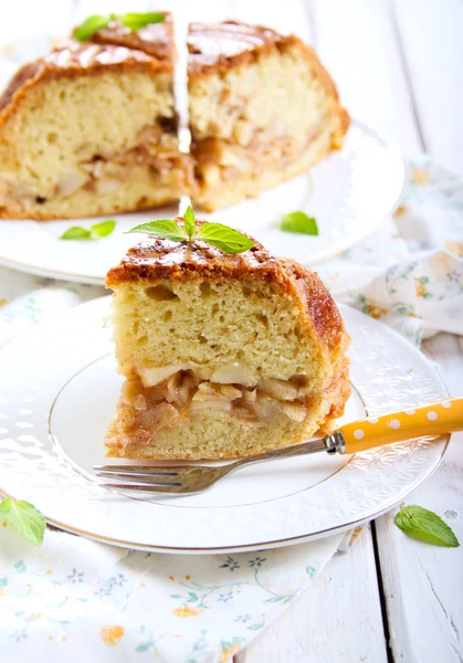 Pear and cinnamon cake — Stock Photo, Image