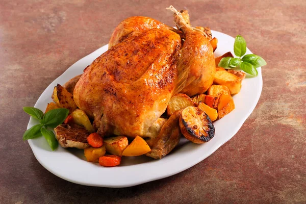 Baked Whole Chicken Vegetables — Stock Photo, Image