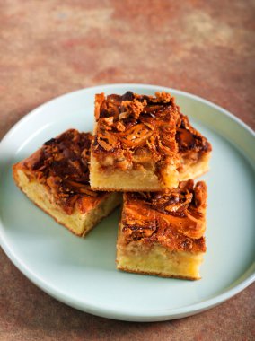 Fıstık ezmeli kek dilimleri