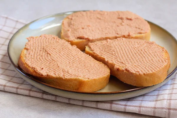 Kippenpaté Plakjes Wit Brood — Stockfoto