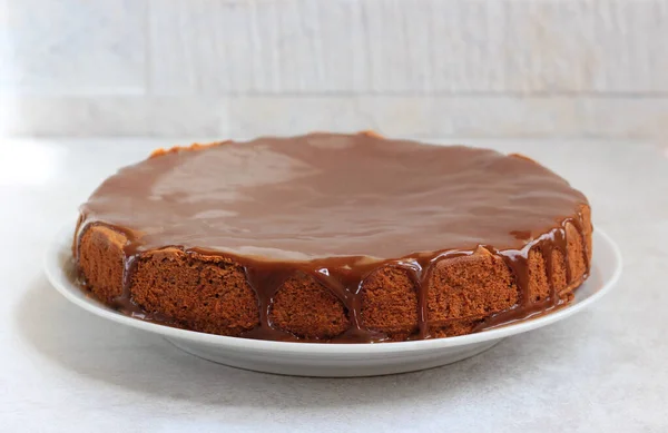 Chocolate Cake Chocolate Glaze — Stock Photo, Image