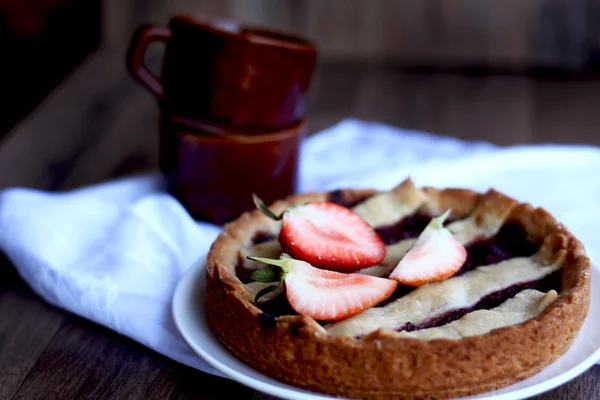 Strawberry tart on a plate — Stock Photo, Image