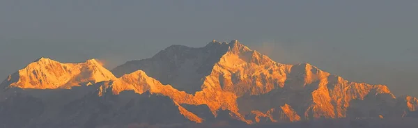Cor Dourada Snowcapped Himalaya Monte Kangchenjunga Durante Nascer Sol Kangchenjunga — Fotografia de Stock