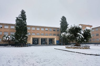 Zaragoza Bilim Üniversitesi, karlı bir günde. Zaragoza, İspanya, 9 / 01 / 2022