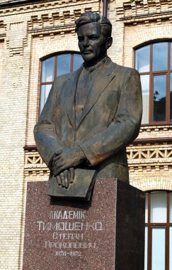 Kiev, Ukrayna 10 Haziran 2021: Timoshenko Stepan Prokopovich Anıtı ve Amerikalı makine bilimcisi.