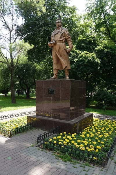 Kiev Ucrania Junio 2021 Monumento Chkalov Valery Pavlovich Piloto Soviético —  Fotos de Stock
