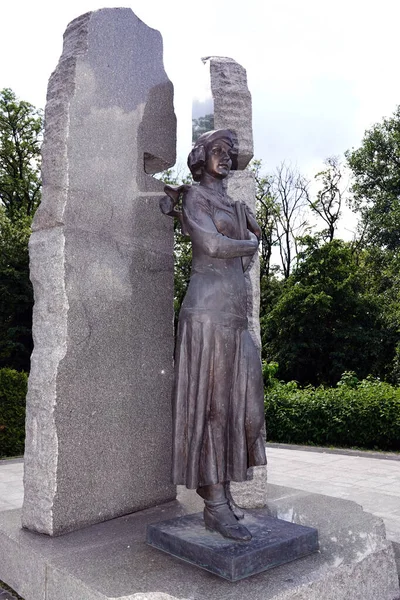 Kiev Ukraine June 2021 Monument Elena Ivanovna Teliga Ukrainian Poet — Stock Photo, Image