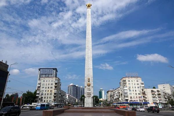 Kiev Ucrânia Julho 2021 Obelisco Cidade Herói Kiev Honra Vitória — Fotografia de Stock