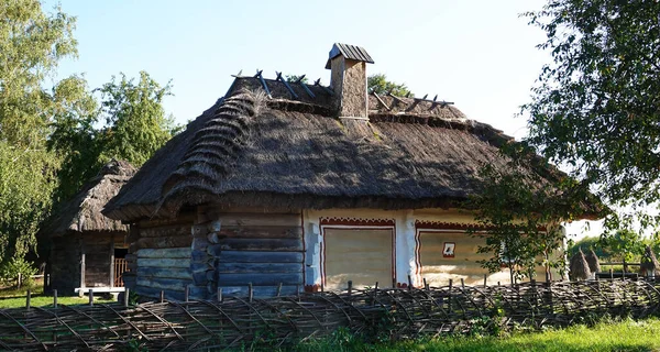 Kiev Ucrânia Setembro 2021 Antigas Cabanas Ucranianas Museu Nacional Arquitetura — Fotografia de Stock